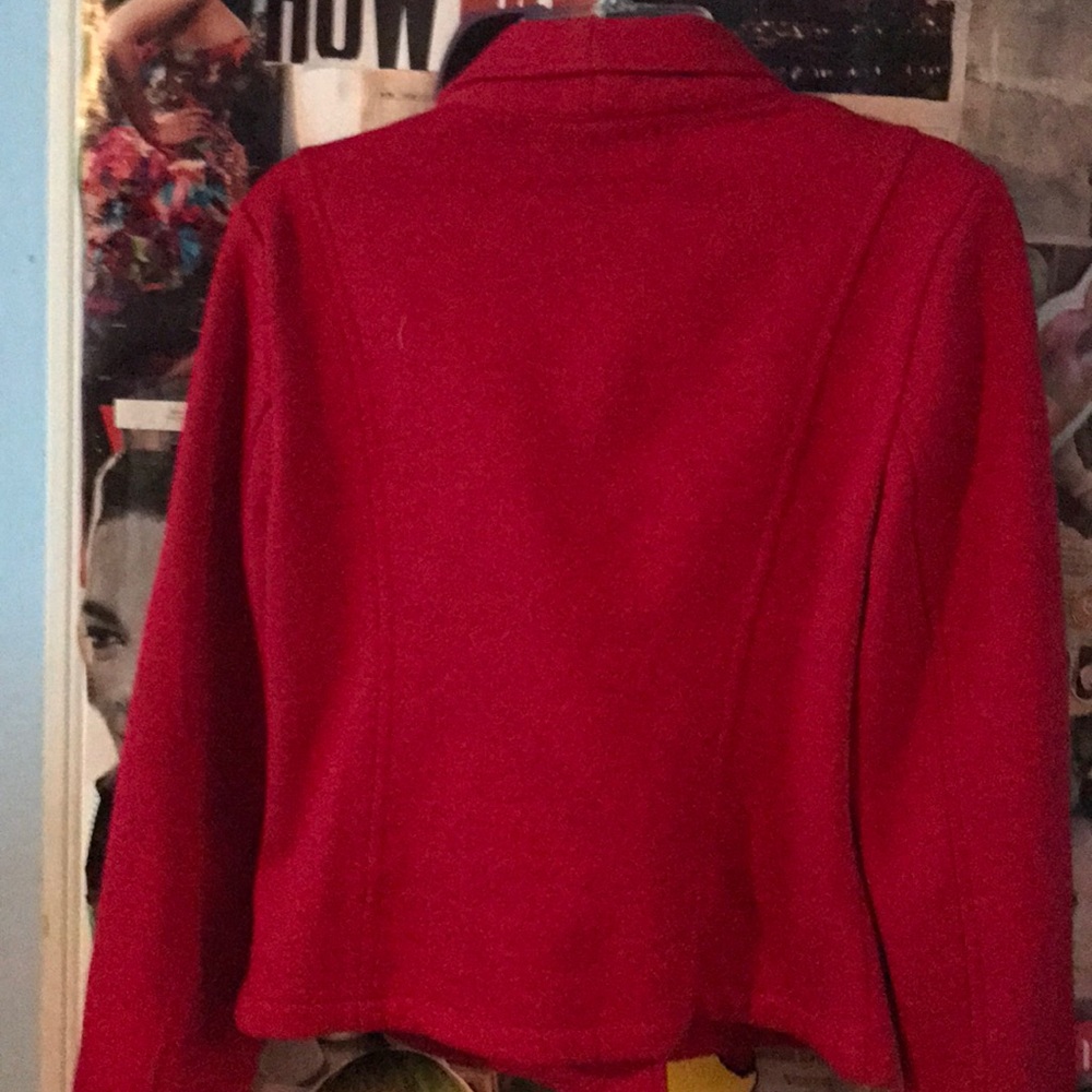Red jacket - Picture 3 of 3